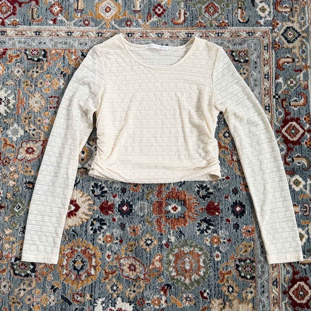 Crème Long sleeve Women’s Top